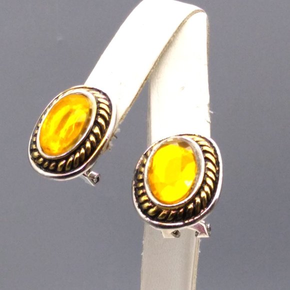 Vintage Faceted Orange Crystal Earrings with Oval Rope Frames Omega Post Backs - Picture 3 of 4